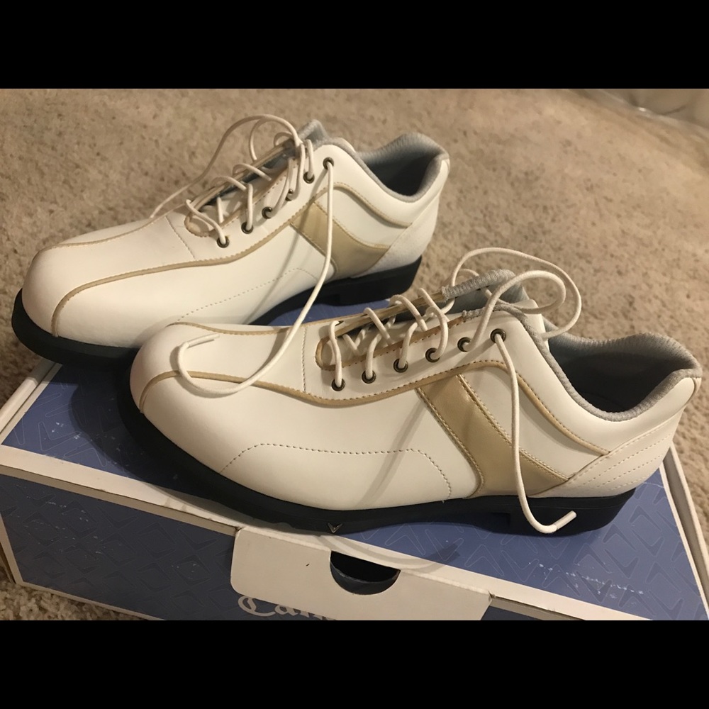 Ladies Callaway waterproof golf shoes